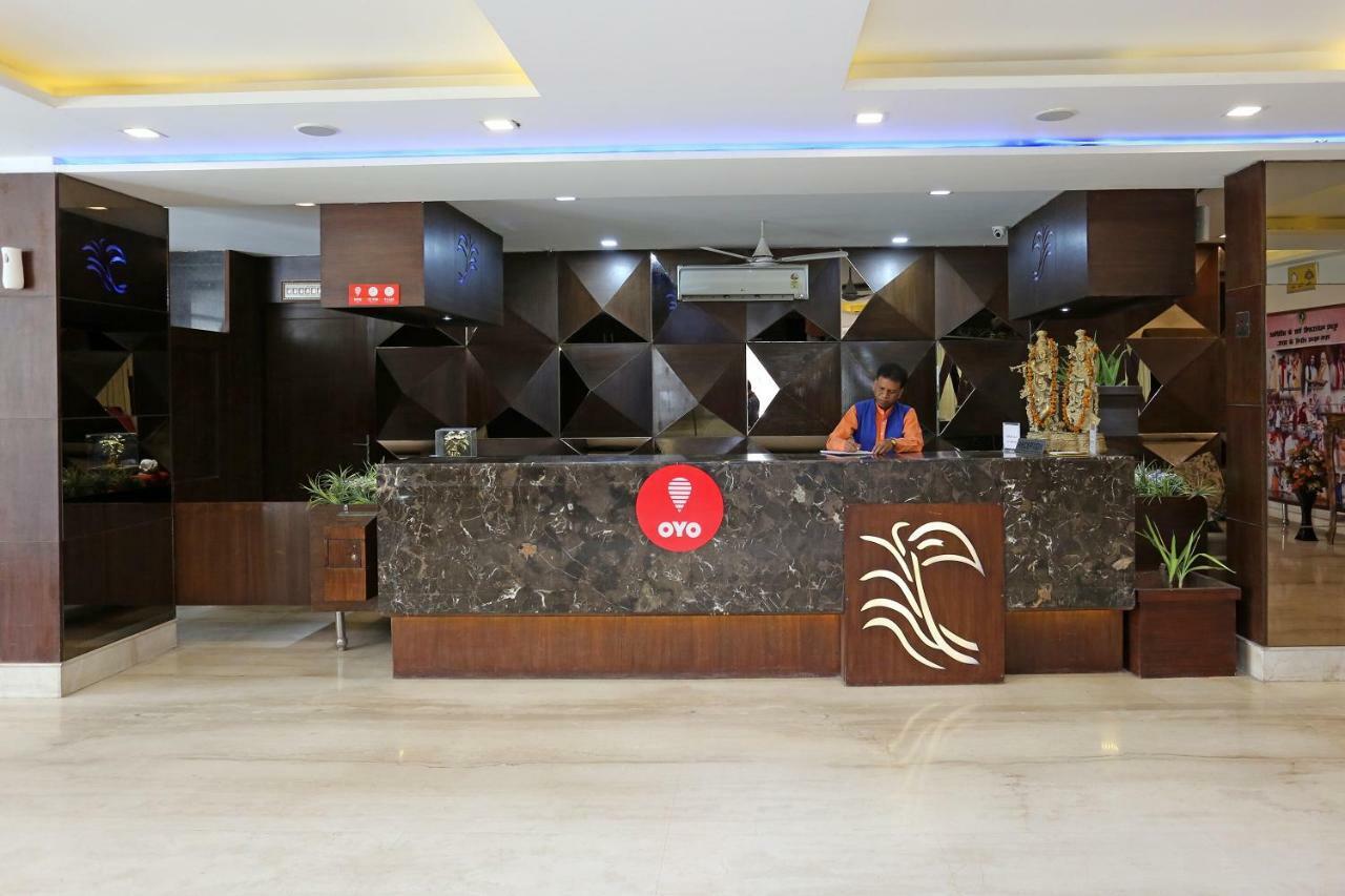 Oyo 13564 Near Prem Mandir Hotel Mathura Exterior foto